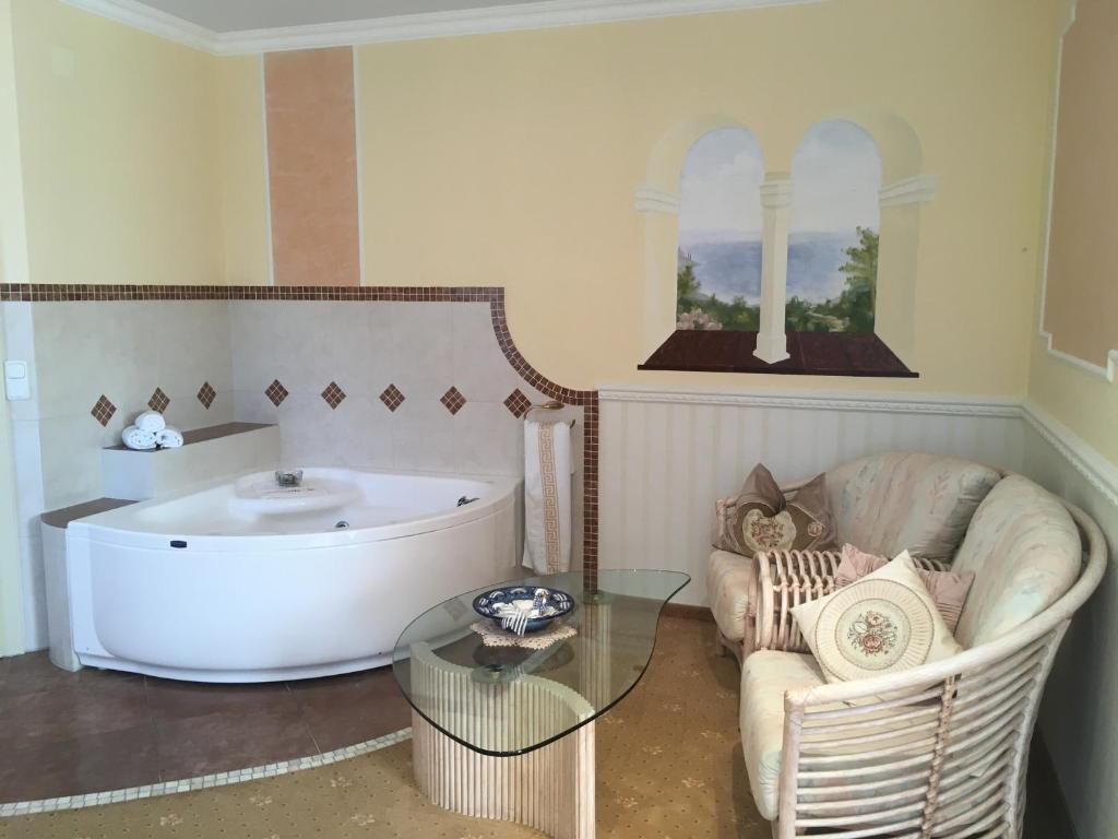 Hotel Gasthof Familie Czepl Niederösterreich mit Spa-Whirlpool im Zimmer