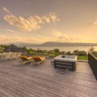 Hotelzimmer Orange Lounge mit eigenem Whirlpool auf Terrasse in Oberösterreich