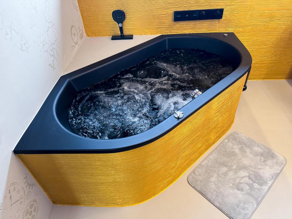 Zimmer mit Sprudelbad Graz LUXUS-PENTHOUSE mit Weitblick über Zimmer mit Sprudelbad Graz LUXUS-PENTHOUSE mit Weitblick über